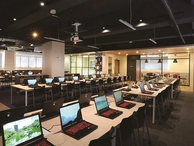 北海道情報専門学校